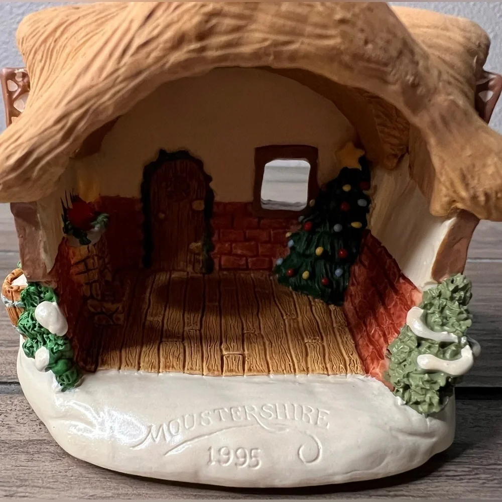 Hallmark 1995 A Moustershire Christmas 4‎ piece Mini Ornament special edition